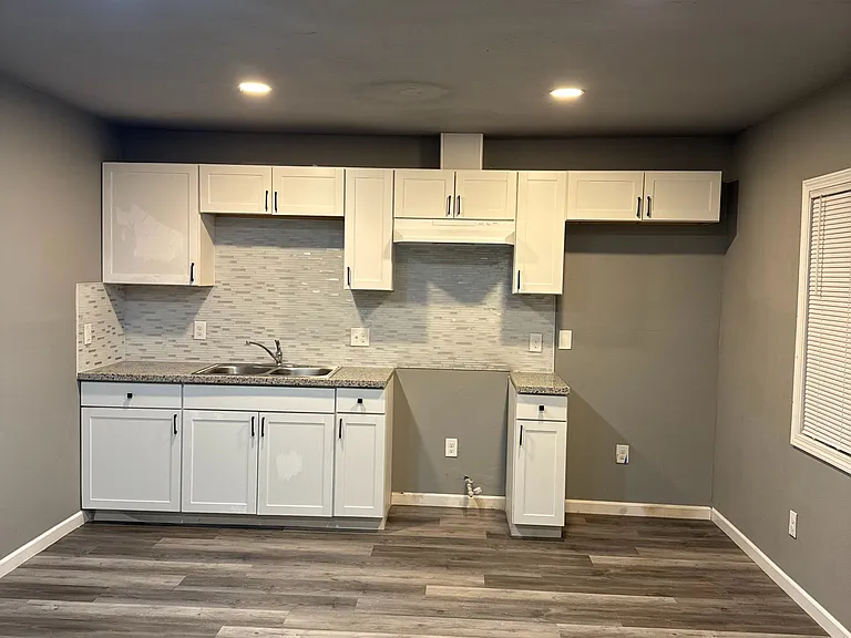 5250 Lindhurst Ave #1 — Photo 13