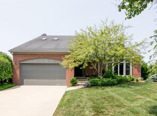 772 Woodhill Dr, Saline, MI 48176