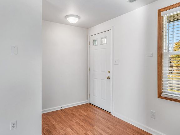 4th image of 5008 Eastwick Dr