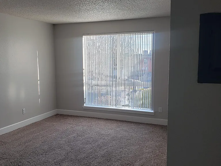 2x1 Living Room