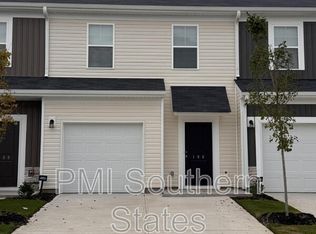 106 Randwick Ln, Greer, SC 29651