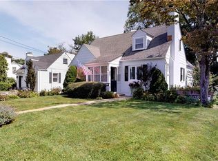 36 Francis Ln, Greenwich, CT 06831