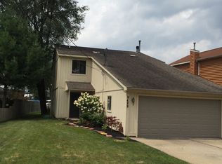 9489 Buckingham Rd, White Lake, MI 48386