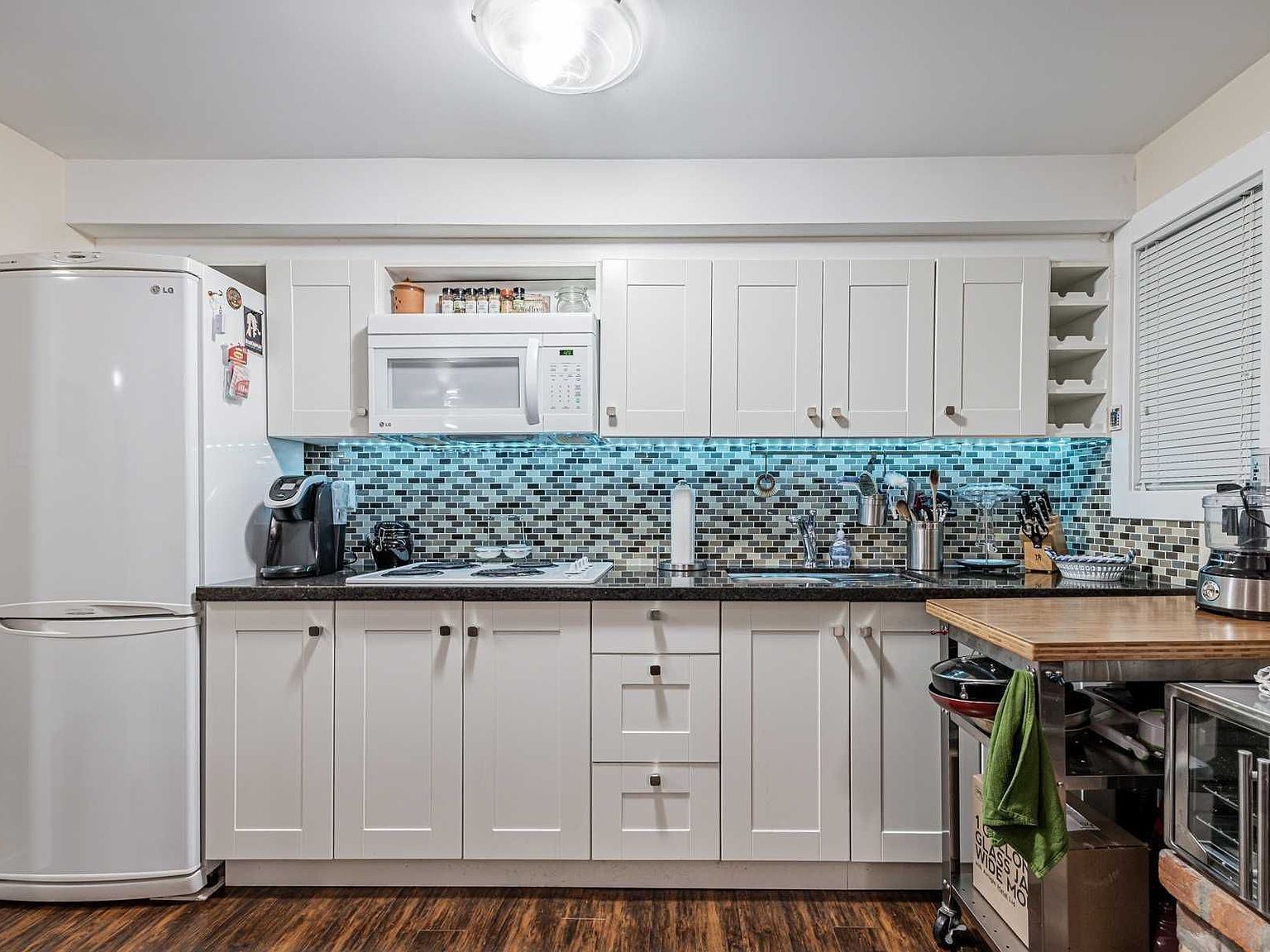 16 Lorraine Cres 2BSMNT, Brampton, ON L6S 2R7 Zillow