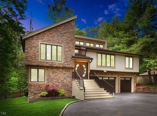 12 Vale Rd, Wayne, NJ 07470