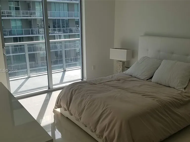 1111 SW 1st Ave #3516 — Photo 5
