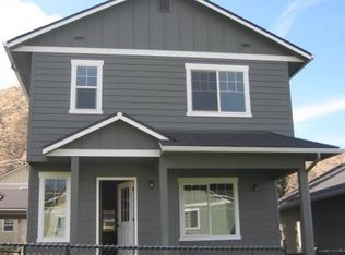 2141 Roper Ln, Wenatchee, WA 98801