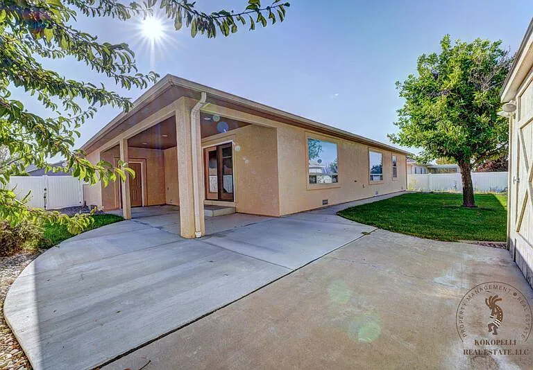 661 McCaldon Way — Photo 10