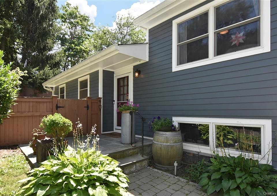 1st image of 47 Jaffray Ct