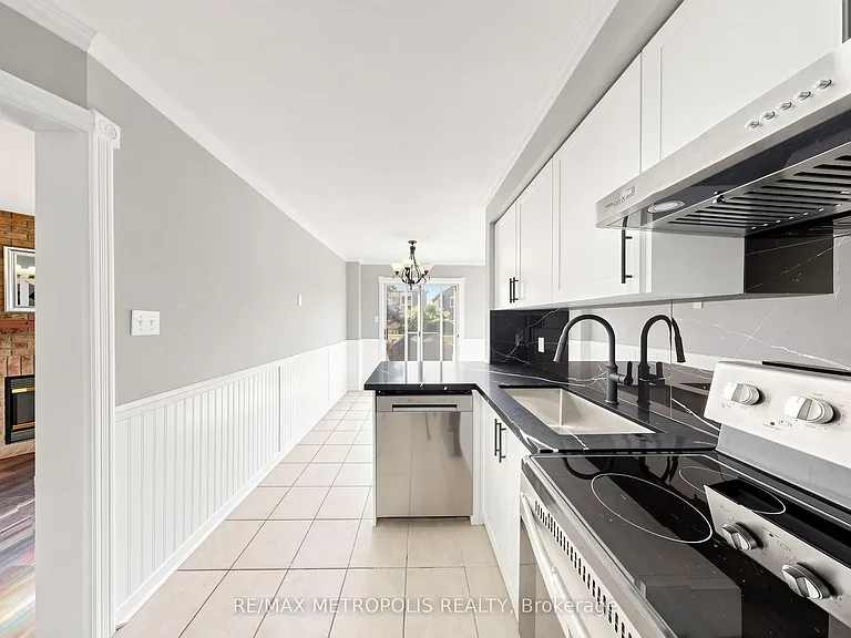118 Jordan Dr — Photo 16