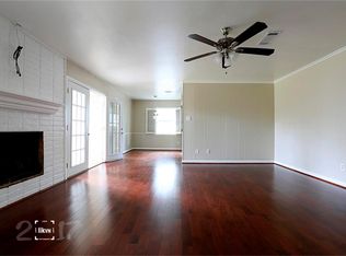 10719 Meadow Lake Ln, Houston, TX 77042