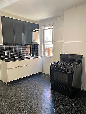 3rd image of 14-33 27th Ave #1