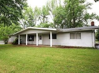 17603 E Fairfield Rd, Mount Vernon, IL 62864