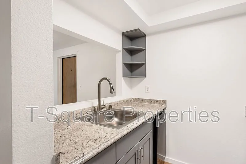 Studio, 1.0 bath, 457 sqft, $1,750 — Photo 4