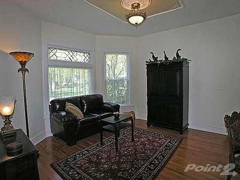 5 familyroom_500