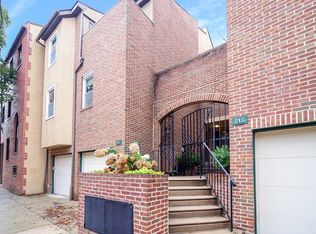 217 Fulton St #B, Philadelphia, PA 19147
