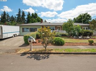 13012 NE Tillamook St, Portland, OR 97230