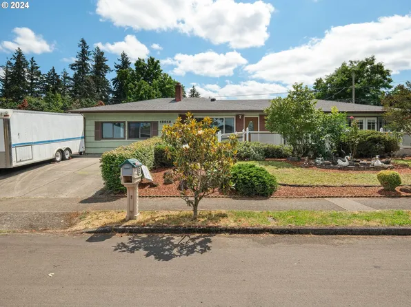 13012 NE Tillamook St, Portland, OR 97230