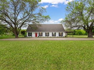 733 Castleman Creek Rd, Hewitt, TX 76643