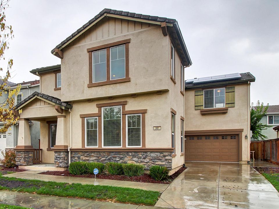 1st image of 387 Rosebriar Pl