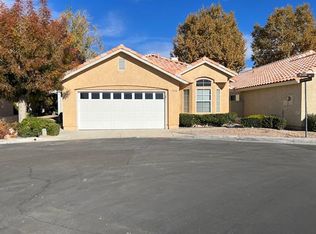 19098 Pine Way, Apple Valley, CA 92308