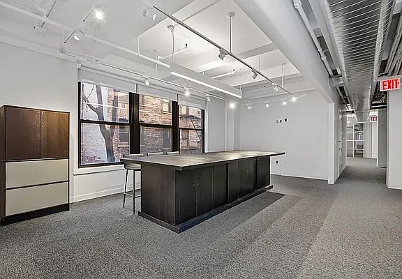 4th image of 236 W 26th St Floor 4