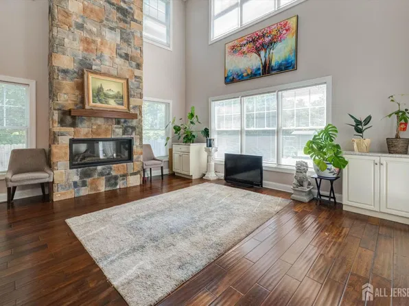 302 Central Ave, Edison, NJ 08817