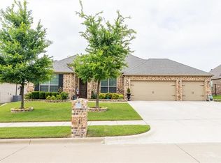 226 Canterbury Ct, Midlothian, TX 76065