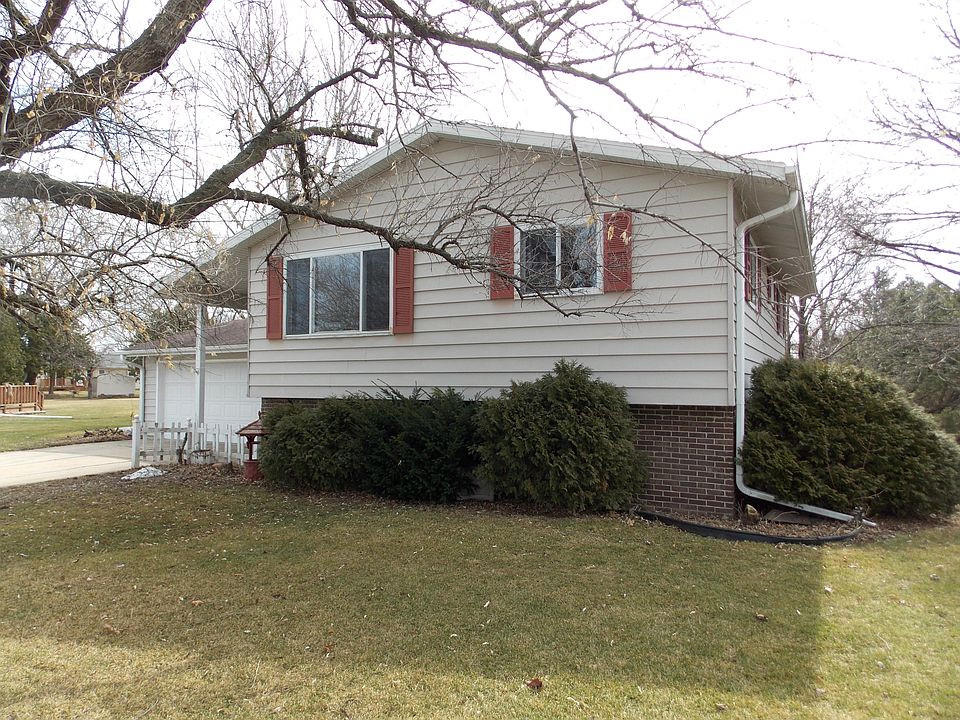 1st image of 25 Hawthorne Ct