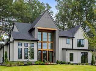 135 Mayfield Cir, Alpharetta, GA 30009