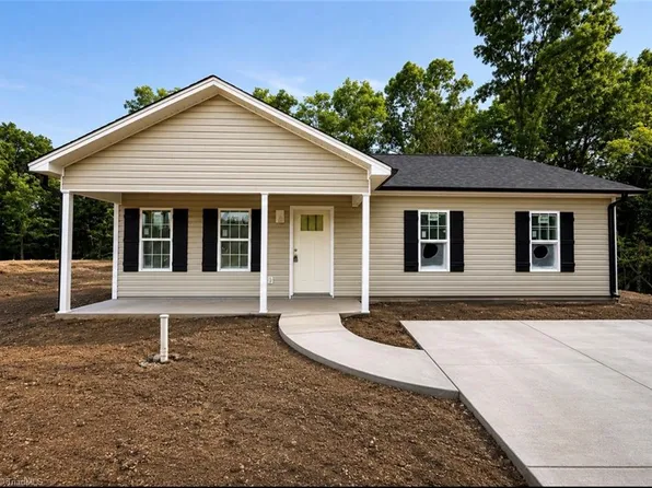 309 Price St, Eden, NC 27288