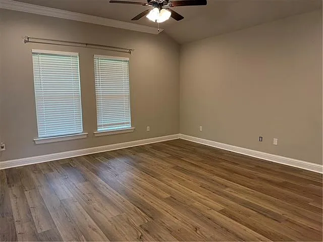 557 Claiborne Trails Dr — Photo 11