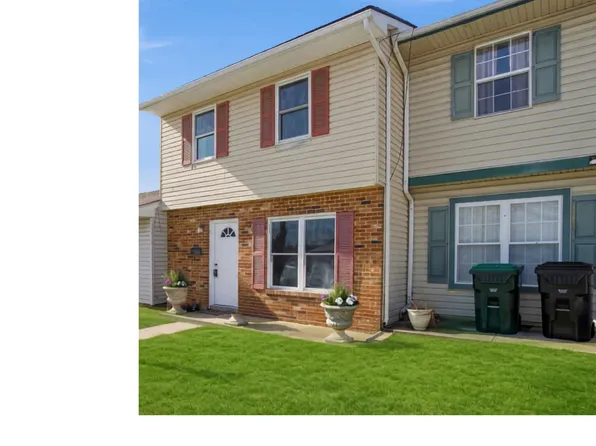 28 Melwood Ct, Sicklerville, NJ 08081