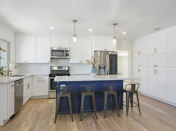 10039 Woodpark Dr, Santee, CA 92071