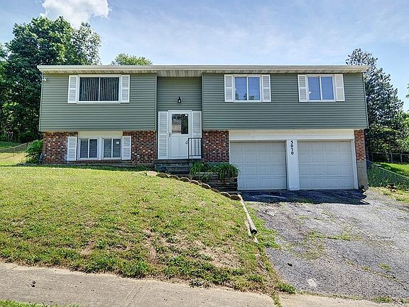 2nd image of 3030 Dorf Dr