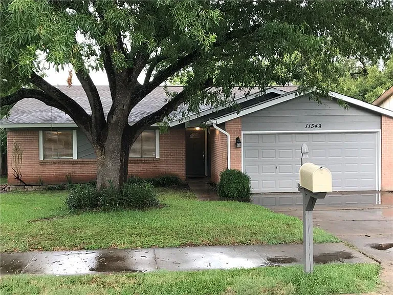 11549 Sandy Loam Trl — Photo 1