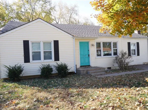11615 W 68th Pl, Shawnee, KS 66203
