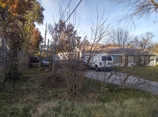 1112 E 18th St, Lawrence, KS 66044