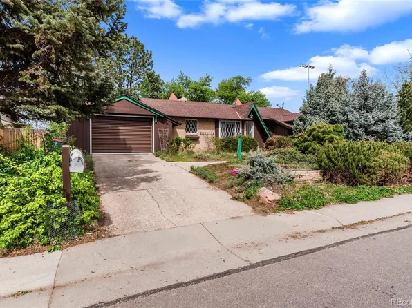 835 Hoyt Street, Lakewood, CO 80215