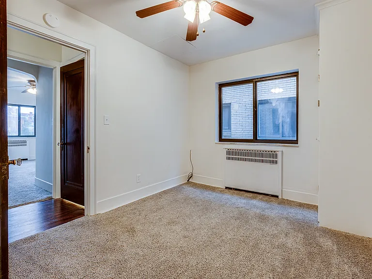 2915 Belrose Ave #203 — Photo 13