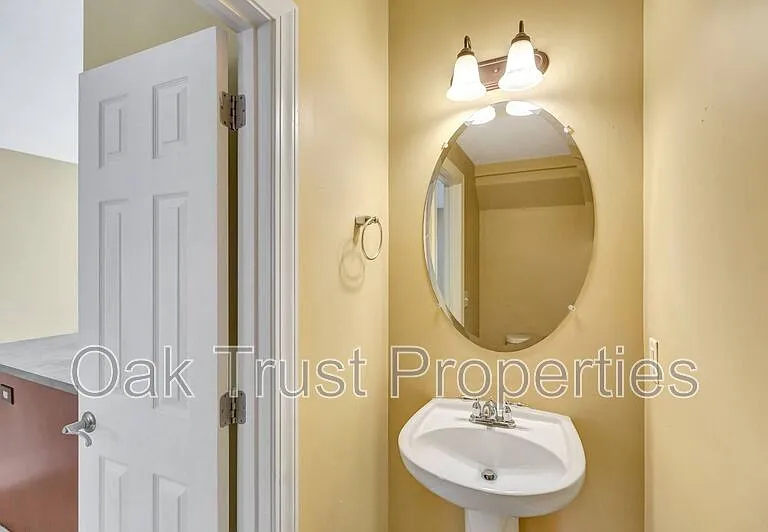 126 Tuscany Ct — Photo 14
