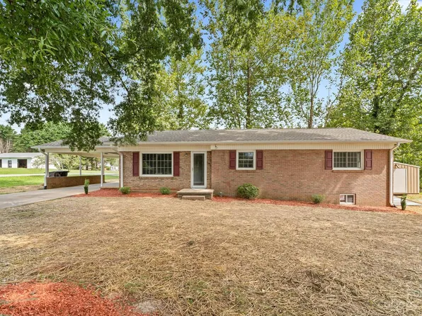 69 Telephone Exchange Rd, Hickory, NC 28601