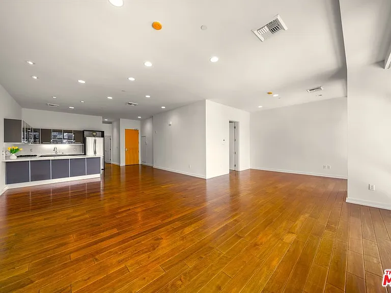 801 S Grand Ave #1503 — Photo 3
