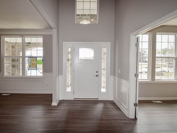 Soaring, Two-Story Foyer