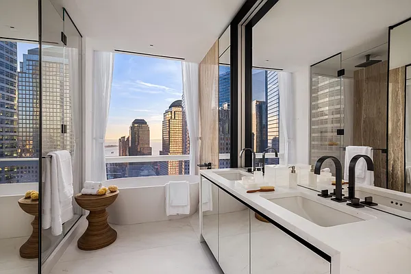 Rented by Douglas Elliman | media 16