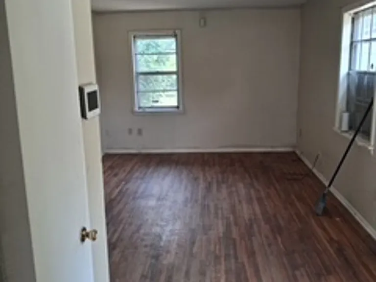 4637 Appleville St — Photo 2