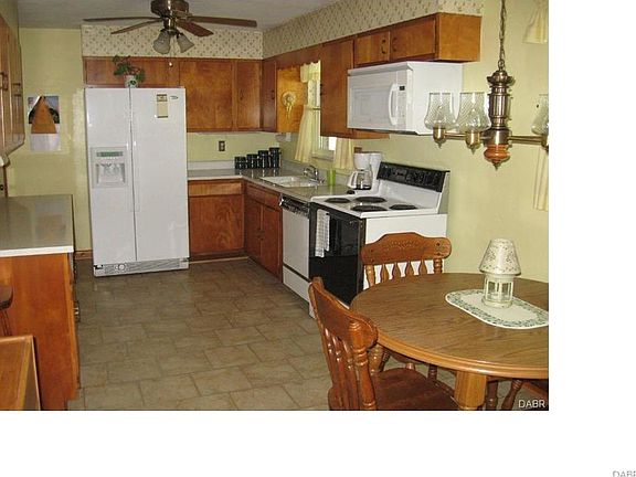 3rd image of 3262 Vernell Dr