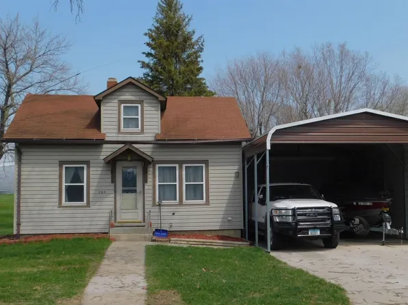 208 Fir St, Schleswig, IA 51461