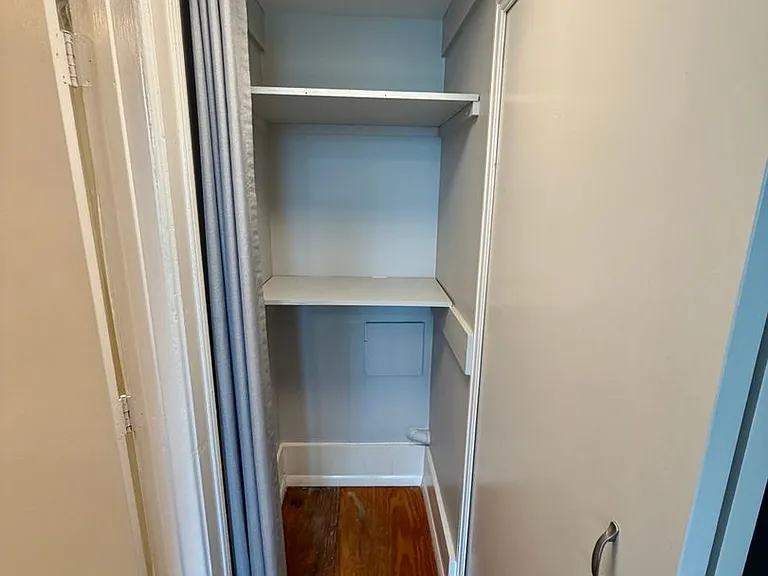 217 Abercorn St #B2 — Photo 11