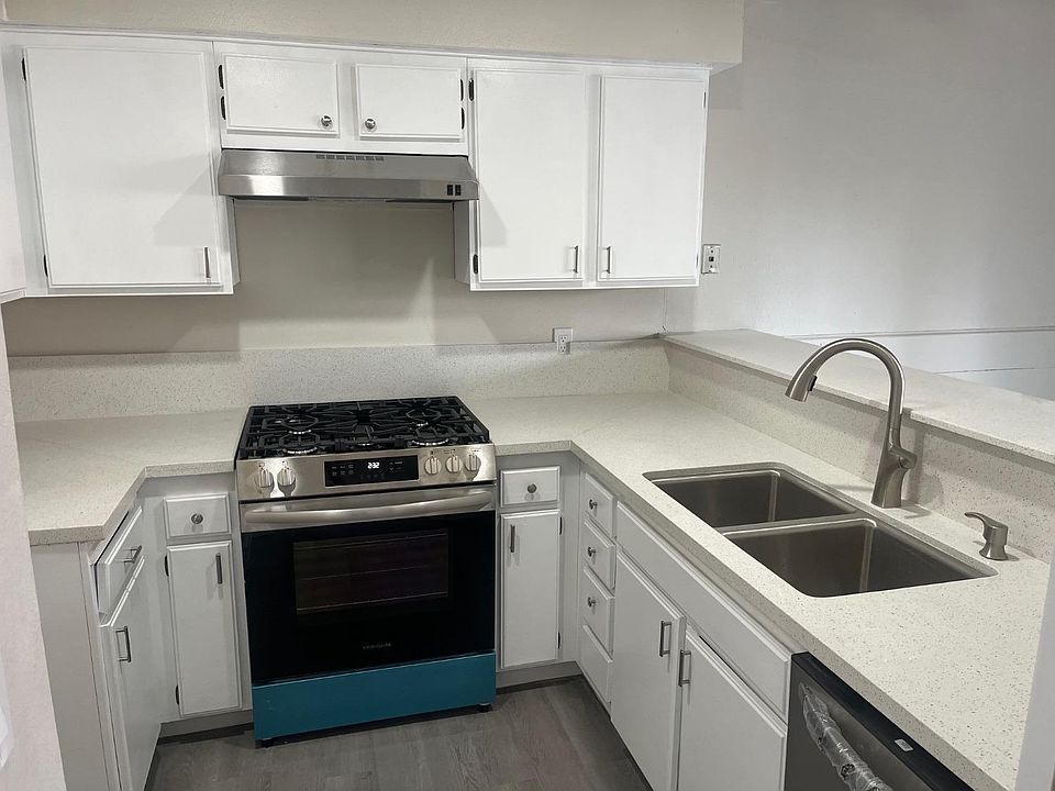 1st image of 4860 E Lane Ave Unit 204